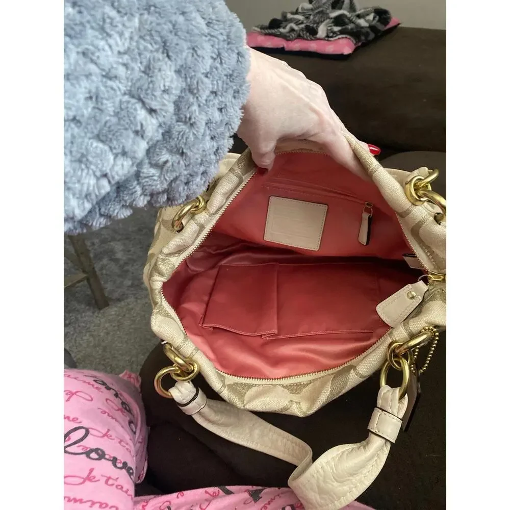 Coach shoulder bag Gold and beige - Picture 3 of 5